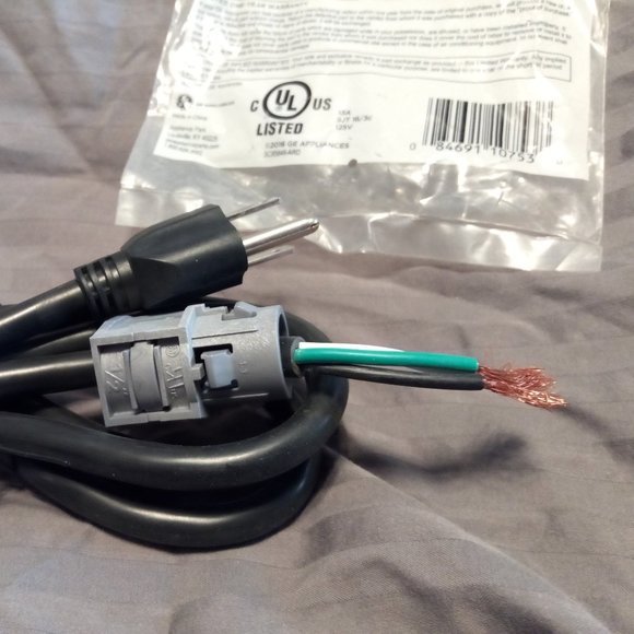 Genuine GE Universal 3-wire / 3-prong Dishwasher Power Cord 5.4ft (# WX09X70910) - Picture 3 of 8